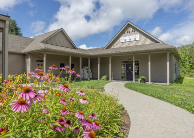 Four Corners Wine & Spirits