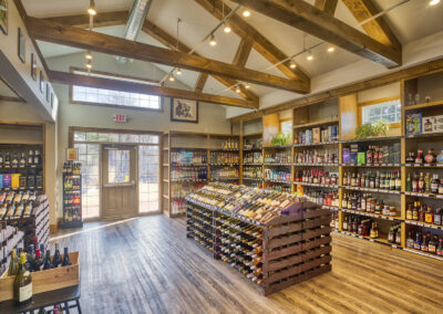 Four Corners Wine and Spirits, interior