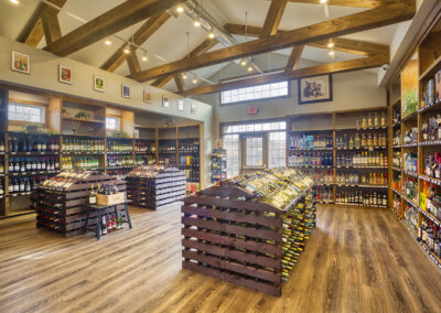 Four Corners Wine and Spirits, interior